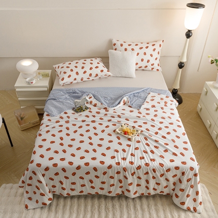 91家纺网 家纺一手货源 找家纺 绒梦里2025A类高克重有氨印花凉感冰豆豆夏被直播爆款儿童学生夏凉被空调被