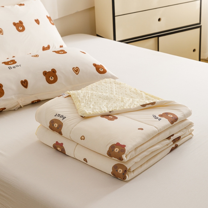 91家纺网 家纺一手货源 找家纺 绒梦里2025A类高克重有氨印花凉感冰豆豆夏被直播爆款儿童学生夏凉被空调被