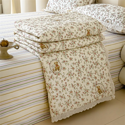 91家纺网 家纺一手货源 找家纺 （总）被窝家纺 2025新款全棉花边大豆夏被四件套纯棉夏被薄被（提供买家秀）