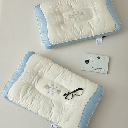 91家纺网 家纺一手货源 找家纺 （总）2025新款 学生护颈按摩枕芯 健康睡眠初高中生枕芯枕头