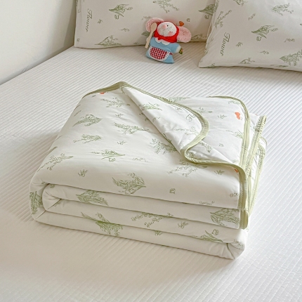 91家纺网 家纺一手货源 找家纺 （总）桃子家居  2025新款A类高品质牛奶针织棉软糯大豆夏被