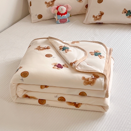 91家纺网 家纺一手货源 找家纺 （总）桃子家居  2025新款A类高品质牛奶针织棉软糯大豆夏被