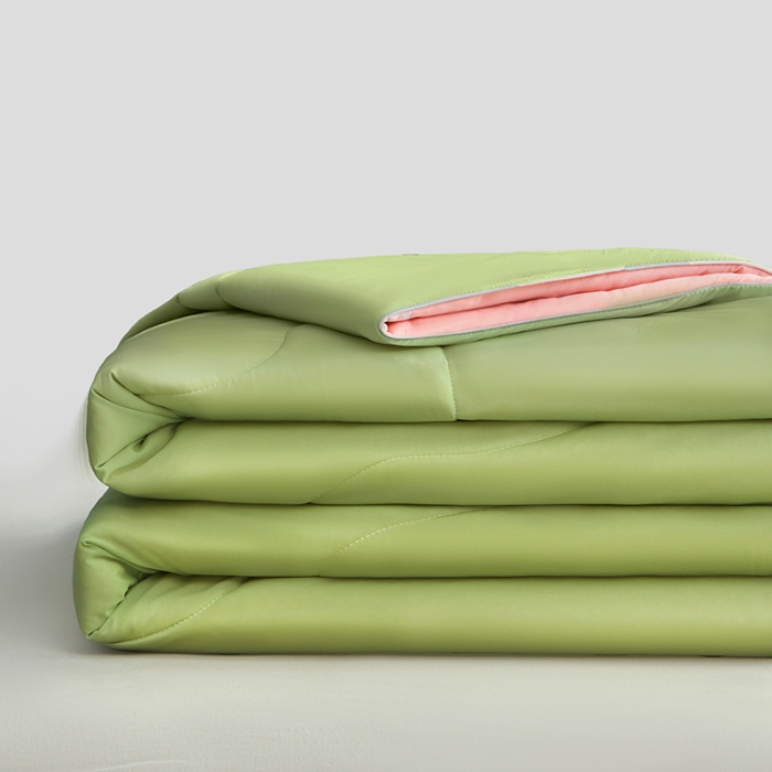 91家纺网 家纺一手货源 找家纺 米米儿家纺 2025新款跨境电商凉感丝夏被西瓜空调被 蜜瓜绿粉