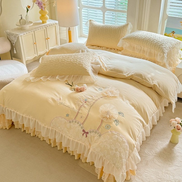 91家纺网 家纺一手货源 找家纺 苏米娜2026春夏新品韩版公主风超柔水洗棉床盖四件套刺绣针织棉双层纱纯棉棉麻全棉公主风床盖款四件套 秘密花园--嫩黄