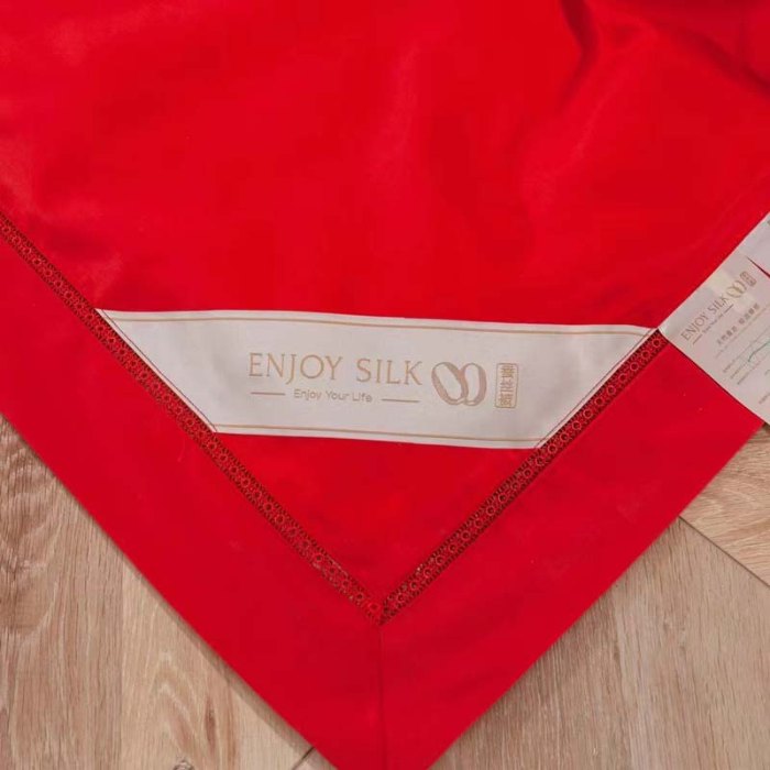 91家纺网 家纺一手货源 找家纺 缦纯家纺 2025新款婚庆款蚕丝被 100柞蚕丝被 保真可检测 手工蚕丝被 婚庆被 锦绣