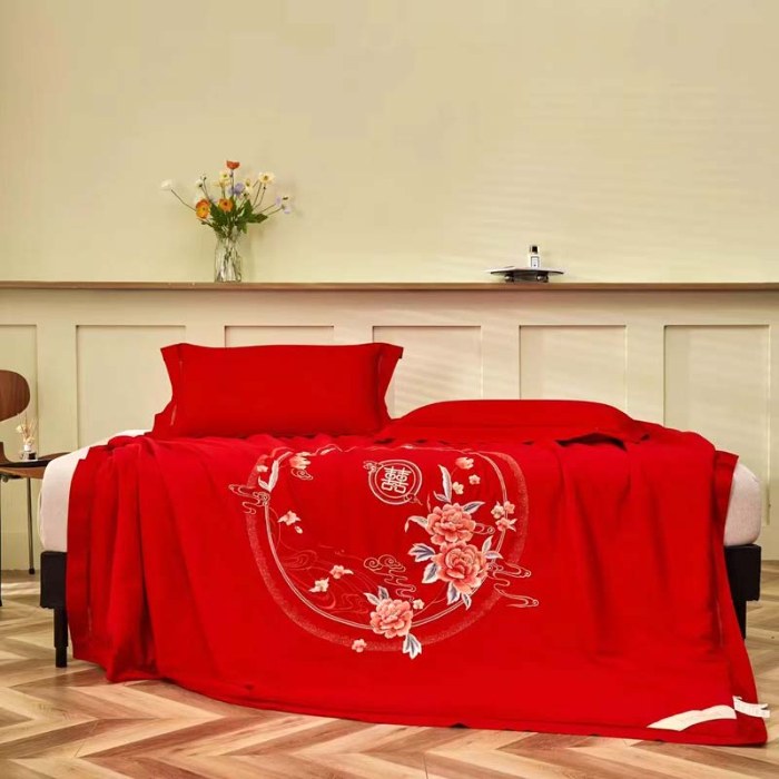 91家纺网 家纺一手货源 找家纺 缦纯家纺 2025新款婚庆款蚕丝被 100柞蚕丝被 保真可检测 手工蚕丝被 婚庆被 韵江南