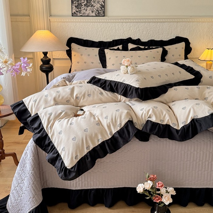 91家纺网 家纺一手货源 找家纺 苏米娜家纺2025春夏新款韩版复古花边A类有氧针织双层纱床盖款四件套赫本风小竺棉泡泡棉床盖款四件套 赫本风-爱心