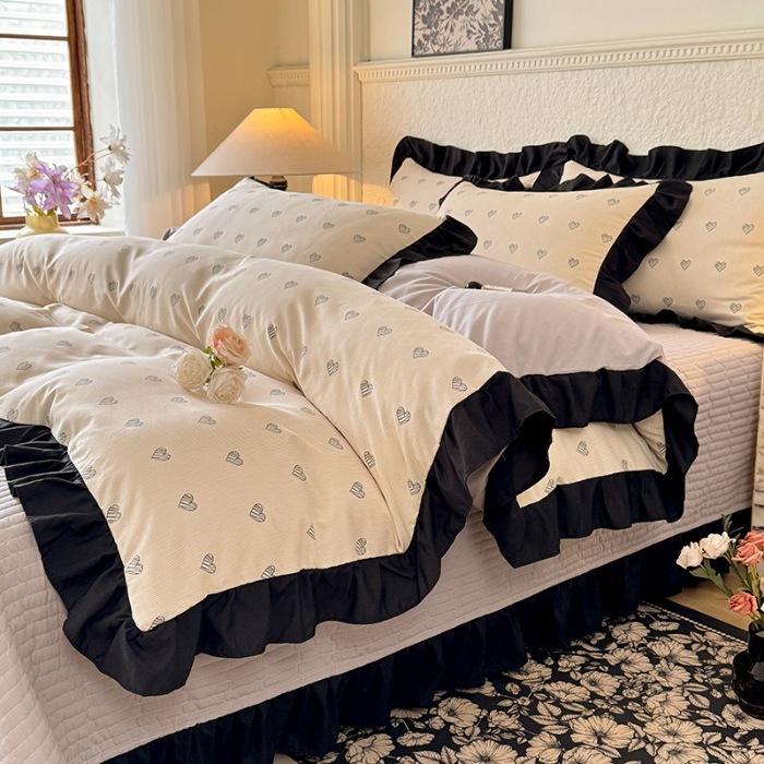 91家纺网 家纺一手货源 找家纺 苏米娜家纺2025春夏新款韩版复古花边A类有氧针织双层纱床盖款四件套赫本风小竺棉泡泡棉床盖款四件套 赫本风-爱心