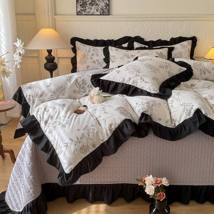 91家纺网 家纺一手货源 找家纺 苏米娜家纺2025春夏新款韩版复古花边A类有氧针织双层纱床盖款四件套赫本风小竺棉泡泡棉床盖款四件套 赫本风-繁花