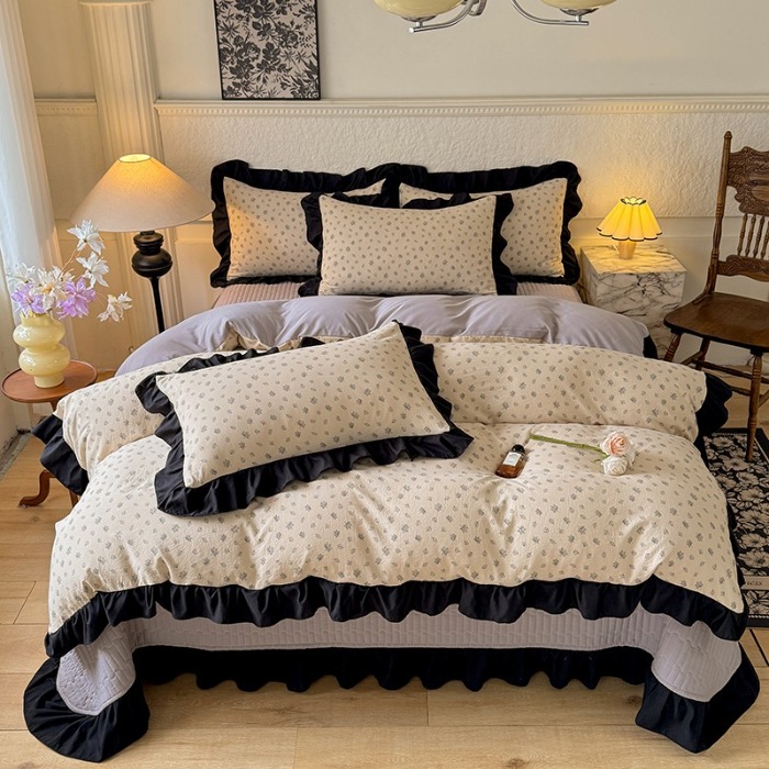 91家纺网 家纺一手货源 找家纺 苏米娜家纺2025春夏新款韩版复古花边A类有氧针织双层纱床盖款四件套赫本风小竺棉泡泡棉床盖款四件套 赫本风-南木