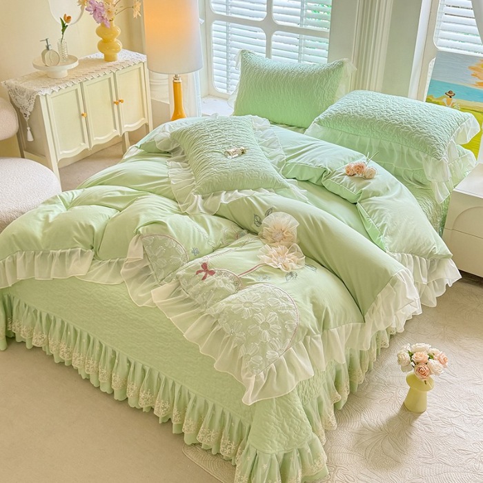 91家纺网 家纺一手货源 找家纺 苏米娜2025春夏新品韩版甜美公主风超柔水洗棉床盖四件套刺绣针织棉双层纱纯棉棉麻全棉公主风床盖款四件套 秘密花园-薄荷绿