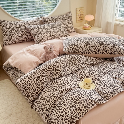 91家纺网 家纺一手货源 找家纺 （总）2025新款针织棉双层纱印花四件套 单被套