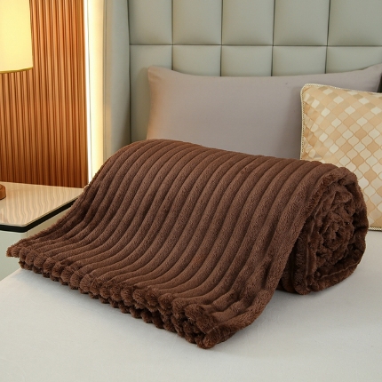 91家纺网 家纺一手货源 找家纺 （总）彩烨家纺 2024新款兔毛绒毛毯高克重兔兔绒 大条兔毛毛毯抽条跨境毛毯