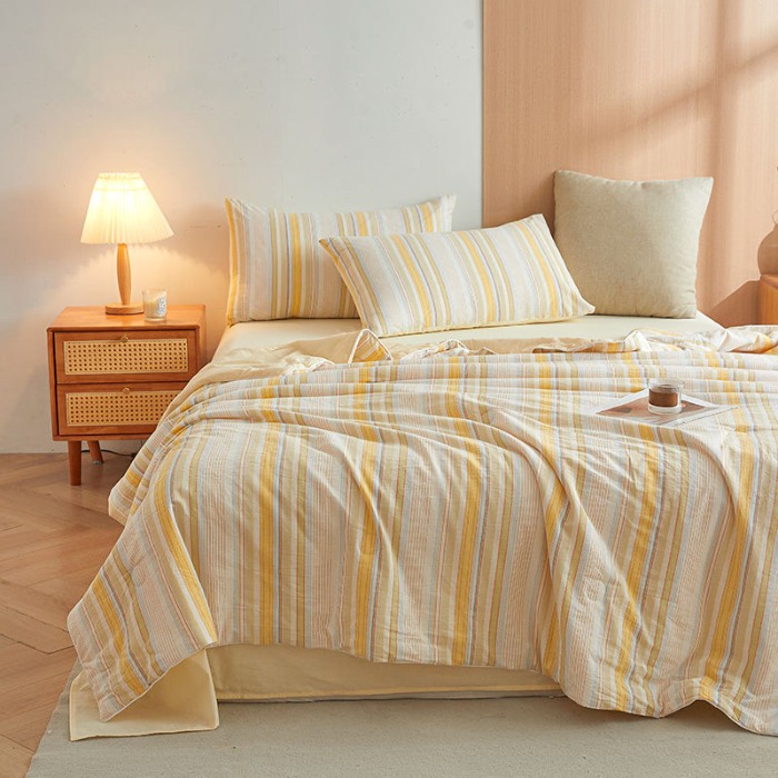 91家纺网 家纺一手货源 找家纺 （总）金喜2025 新款全棉夏被四件套色织水洗棉夏被夏凉被春秋被冬被四件套-羽丝棉被四件套系列