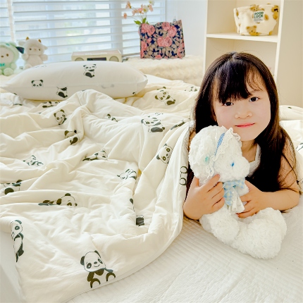 91家纺网 家纺一手货源 找家纺 2025新款牛奶丝针织棉夏被夏凉被被芯