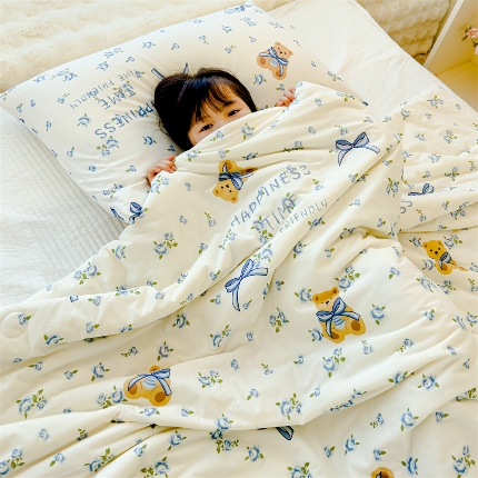 91家纺网 家纺一手货源 找家纺 2025新款牛奶丝针织棉夏被夏凉被被芯