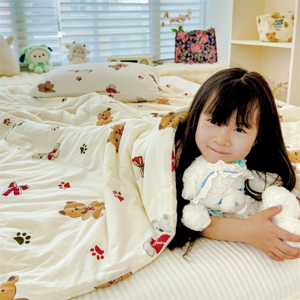 91家纺网 家纺一手货源 找家纺 2025新款牛奶丝针织棉夏被夏凉被被芯