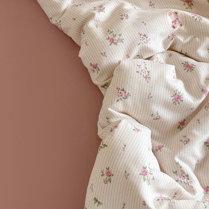 91家纺网 家纺一手货源 找家纺 诺梵家纺 2025新款母婴级有氧双层纱纯棉印花四件套 花开半夏