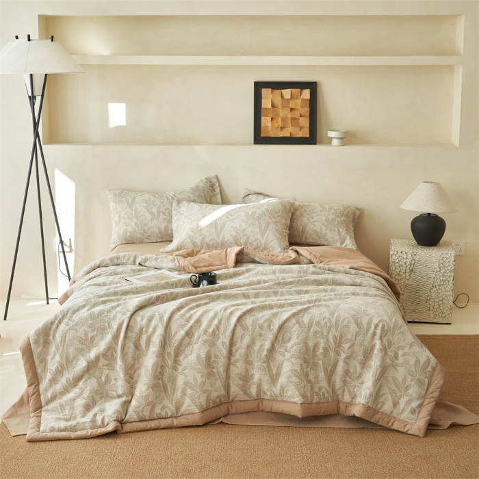 91家纺网 家纺一手货源 找家纺 （总）金鹰 2025新款A类纯棉水洗棉提花三层纱叶之韵味空调被夏凉被大豆夏被四件套