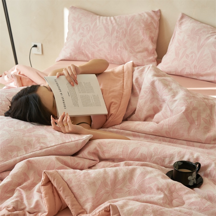 91家纺网 家纺一手货源 找家纺 金鹰 2025新款A类纯棉水洗棉提花三层纱叶之韵味空调被夏凉被大豆夏被四件套 叶之韵味-粉