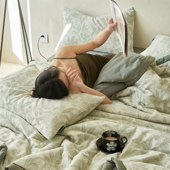 91家纺网 家纺一手货源 找家纺 金鹰 2025新款A类纯棉水洗棉提花三层纱叶之韵味空调被夏凉被大豆夏被四件套 叶之韵味-绿