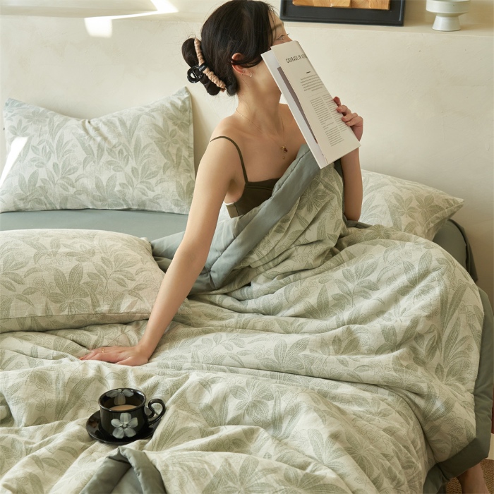 91家纺网 家纺一手货源 找家纺 金鹰 2025新款A类纯棉水洗棉提花三层纱叶之韵味空调被夏凉被大豆夏被四件套 叶之韵味-绿