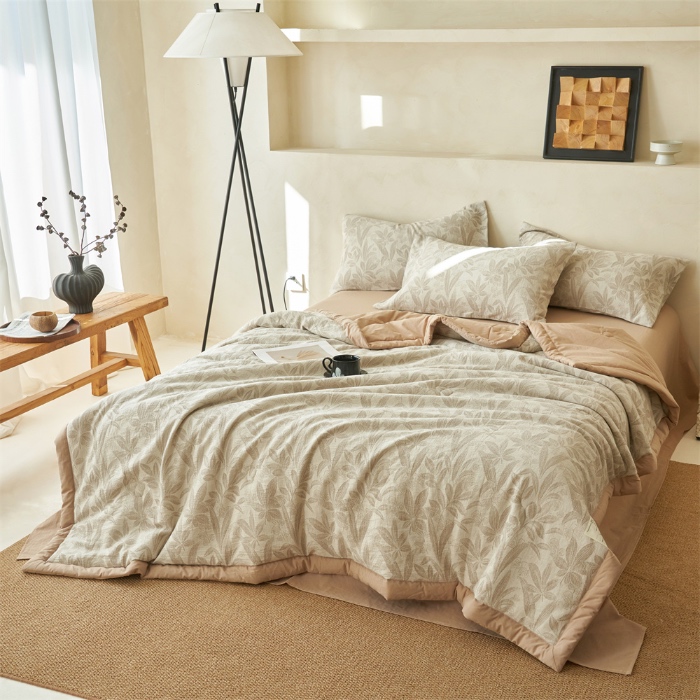 91家纺网 家纺一手货源 找家纺 金鹰 2025新款A类纯棉水洗棉提花三层纱叶之韵味空调被夏凉被大豆夏被四件套 叶之韵味-驼