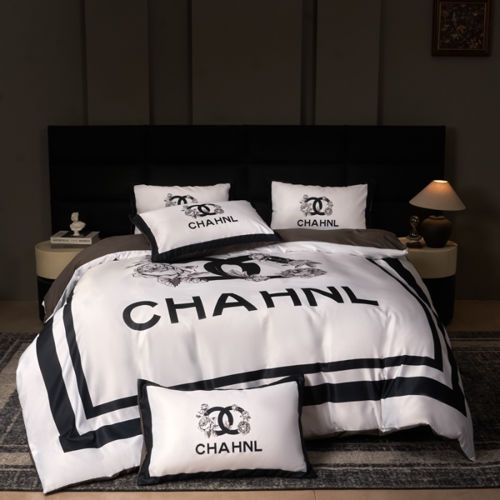 91家纺网 家纺一手货源 找家纺 花沐 2025春夏新款凉感冰丝四件套系列 冰丝白香花