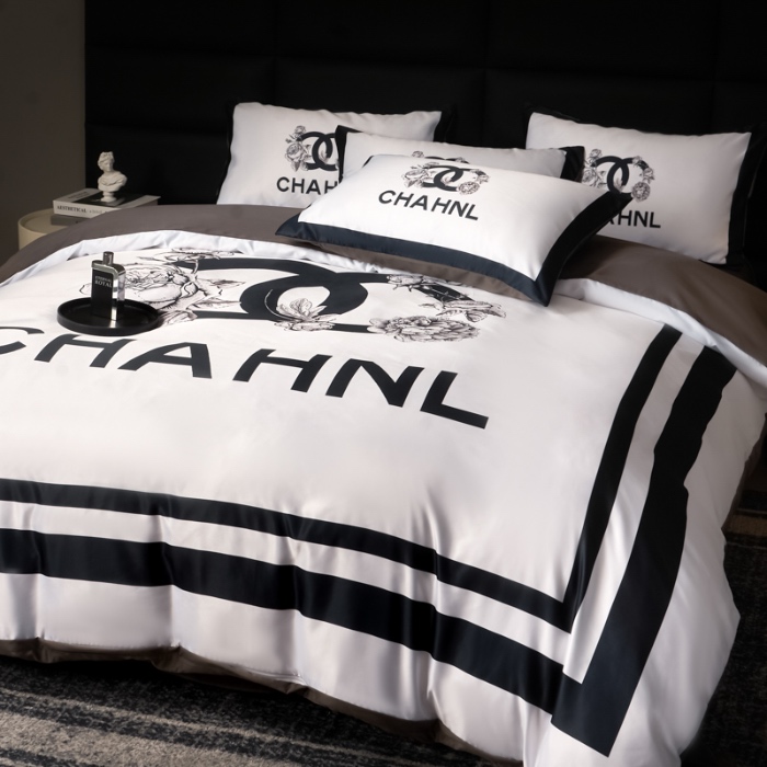 91家纺网 家纺一手货源 找家纺 花沐 2025春夏新款凉感冰丝四件套系列 冰丝白香花