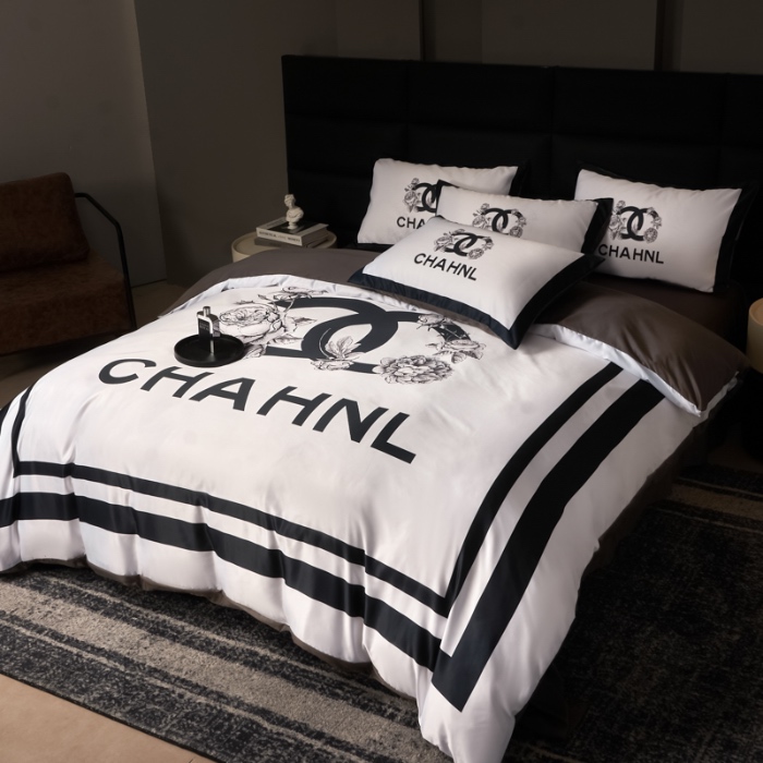 91家纺网 家纺一手货源 找家纺 花沐 2025春夏新款凉感冰丝四件套系列 冰丝白香花