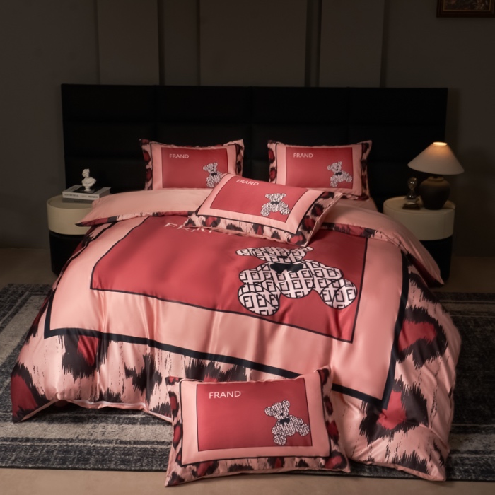 91家纺网 家纺一手货源 找家纺 花沐 2025春夏新款凉感冰丝四件套系列 冰丝粉豹纹