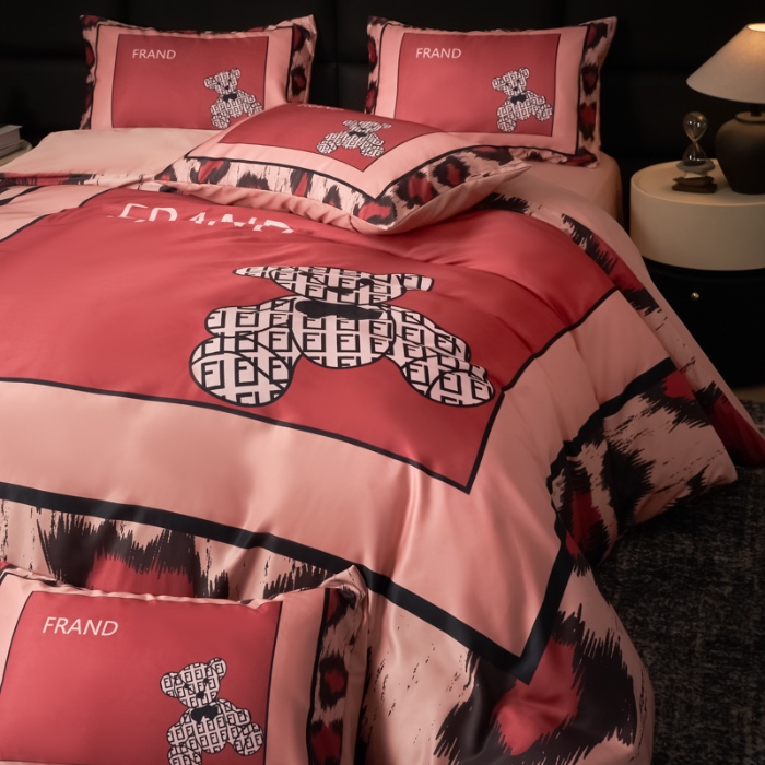 91家纺网 家纺一手货源 找家纺 花沐 2025春夏新款凉感冰丝四件套系列 冰丝粉豹纹