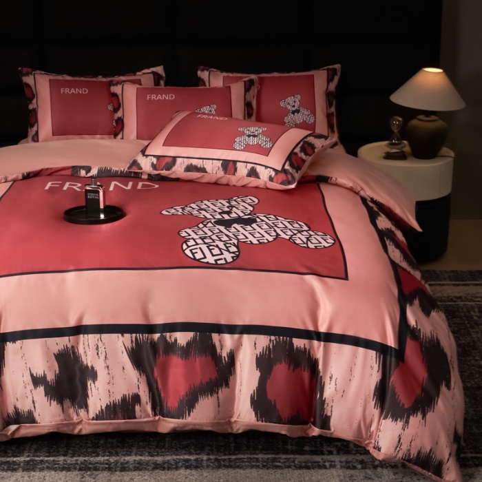 91家纺网 家纺一手货源 找家纺 花沐 2025春夏新款凉感冰丝四件套系列 冰丝粉豹纹