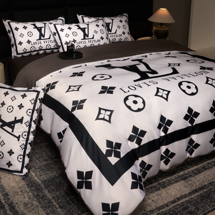 91家纺网 家纺一手货源 找家纺 花沐 2025春夏新款凉感冰丝四件套系列 冰丝黑白V