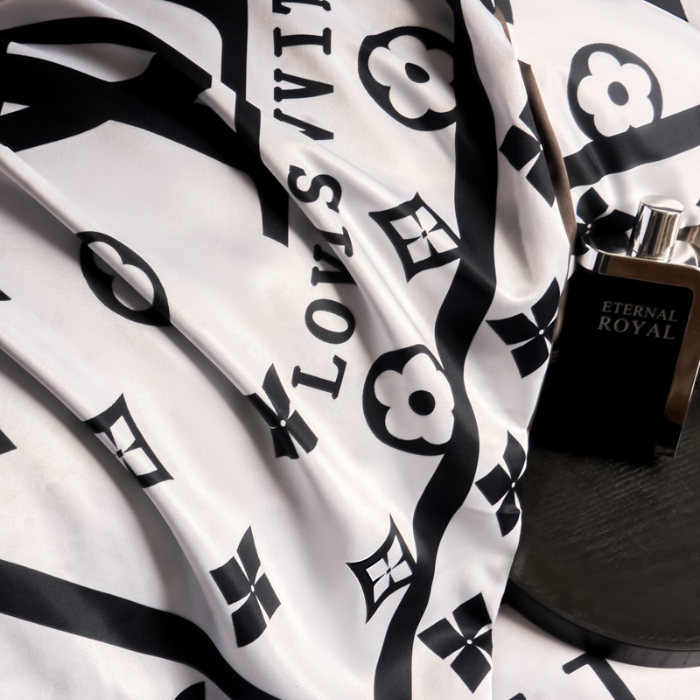 91家纺网 家纺一手货源 找家纺 花沐 2025春夏新款凉感冰丝四件套系列 冰丝黑白V