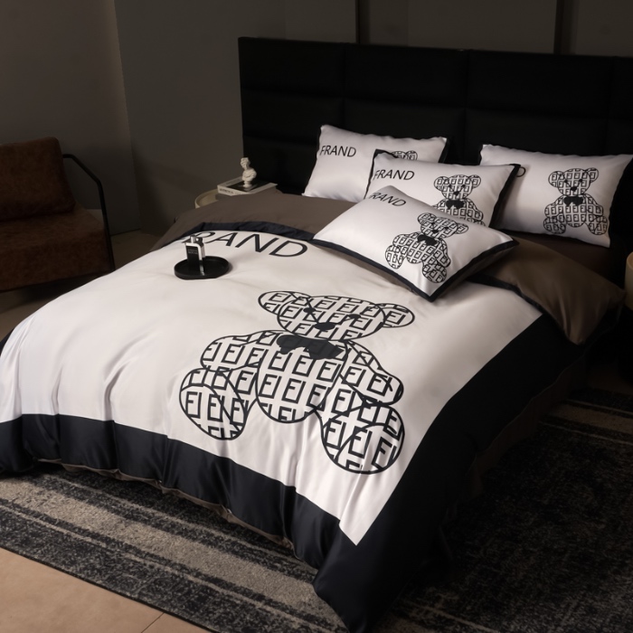 91家纺网 家纺一手货源 找家纺 花沐 2025春夏新款凉感冰丝四件套系列 冰丝黑白熊