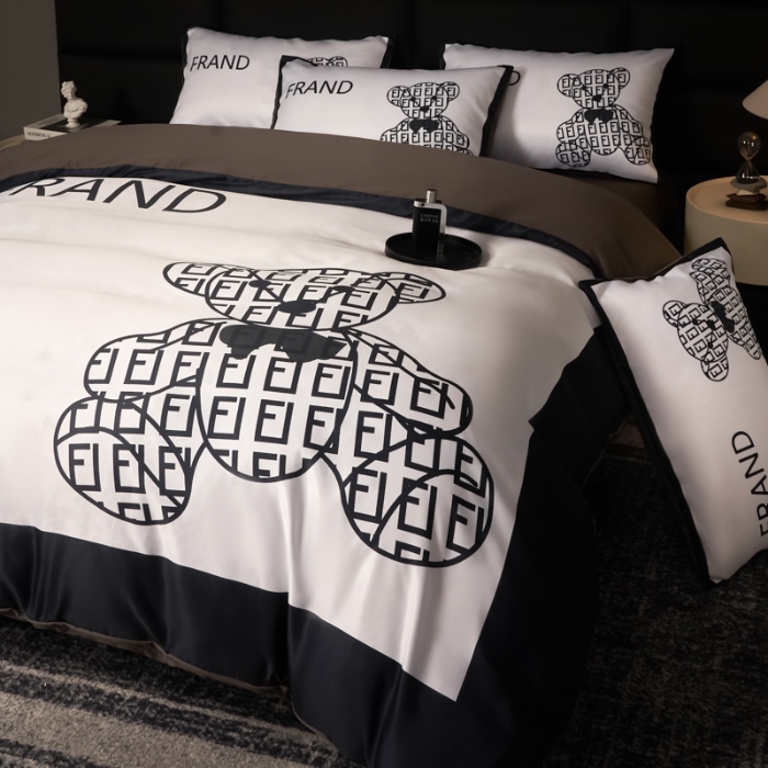 91家纺网 家纺一手货源 找家纺 花沐 2025春夏新款凉感冰丝四件套系列 冰丝黑白熊