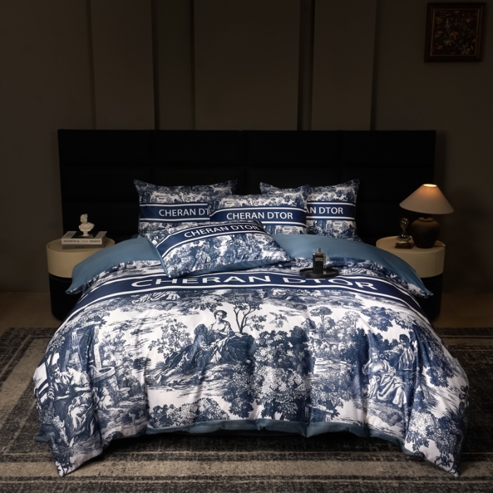 91家纺网 家纺一手货源 找家纺 花沐 2025春夏新款凉感冰丝四件套系列 冰丝蓝暮