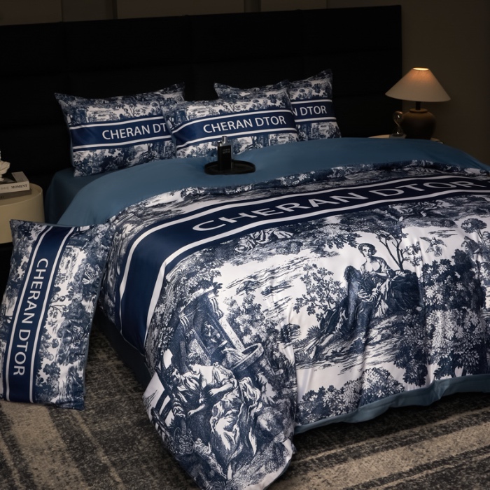 91家纺网 家纺一手货源 找家纺 花沐 2025春夏新款凉感冰丝四件套系列 冰丝蓝暮