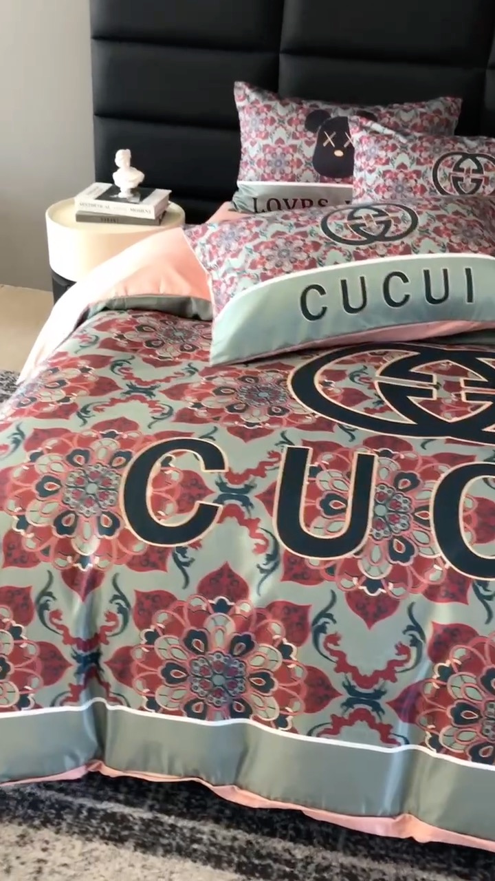 91家纺网 家纺一手货源 找家纺 花沐 2025春夏新款凉感冰丝四件套系列 冰丝绿色花朵