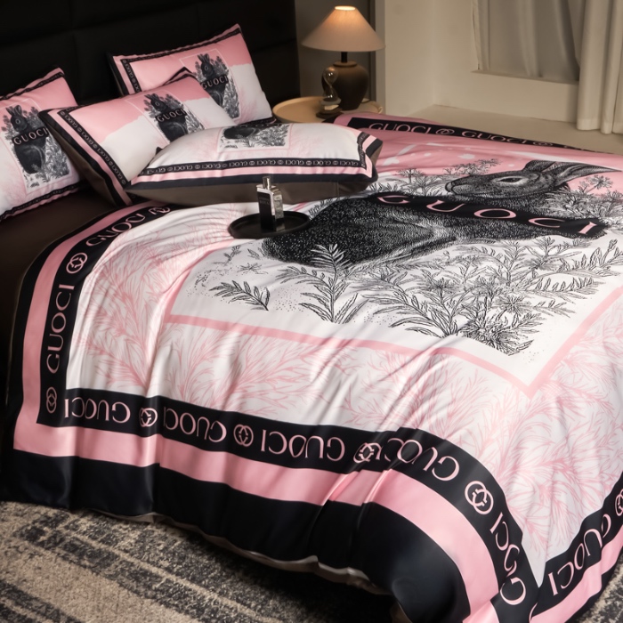 91家纺网 家纺一手货源 找家纺 花沐 2025春夏新款凉感冰丝四件套系列 冰丝熙熙兔