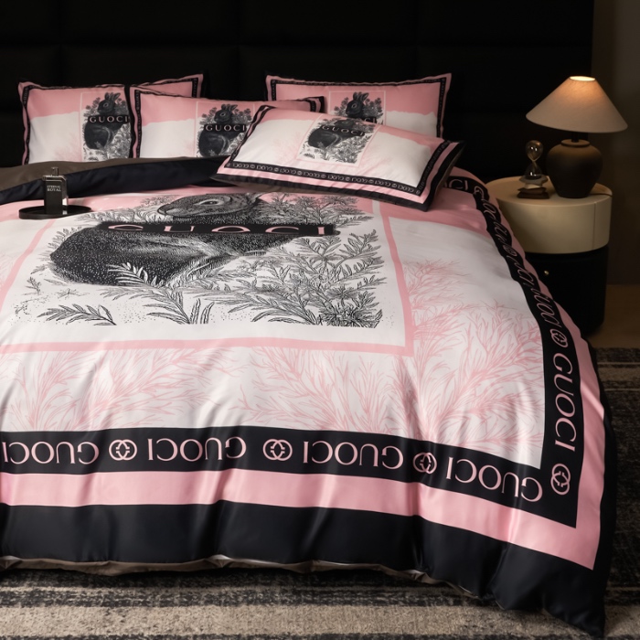 91家纺网 家纺一手货源 找家纺 花沐 2025春夏新款凉感冰丝四件套系列 冰丝熙熙兔