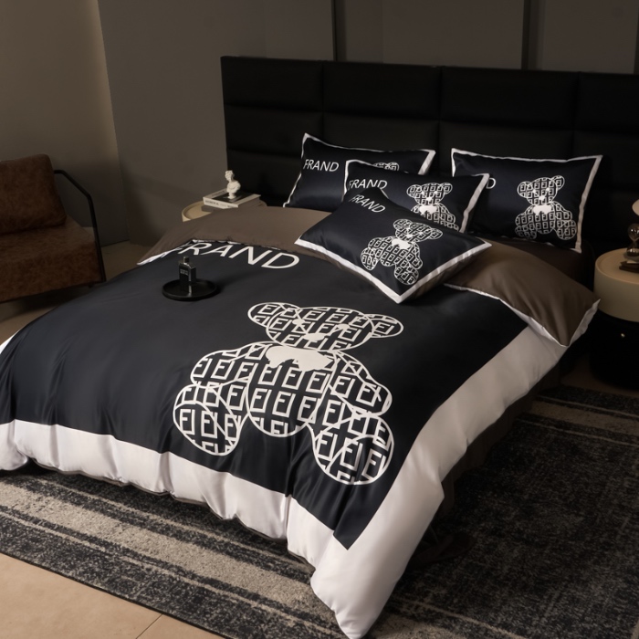 91家纺网 家纺一手货源 找家纺 花沐 2025春夏新款凉感冰丝四件套系列 冰丝小黑熊