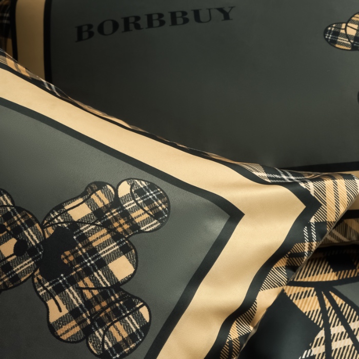 91家纺网 家纺一手货源 找家纺 花沐 2025春夏新款凉感冰丝四件套系列 冰丝英伦熊