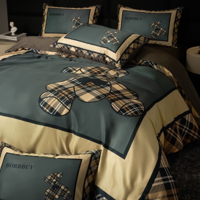 91家纺网 家纺一手货源 找家纺 花沐 2025春夏新款凉感冰丝四件套系列 冰丝英伦熊