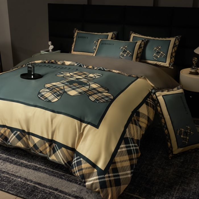 91家纺网 家纺一手货源 找家纺 花沐 2025春夏新款凉感冰丝四件套系列 冰丝英伦熊