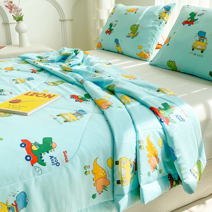 91家纺网 家纺一手货源 找家纺 天瑜 2024新款棉绸苏香绸舒香绸夏被人造棉夏凉被 汽车恐龙蓝