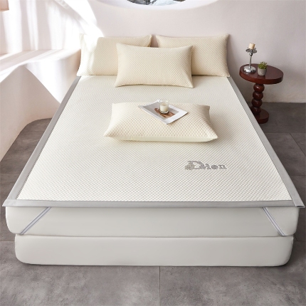 91家纺网 家纺一手货源 找家纺 (总）2025新款3D凉感冰豆豆凉席三件套床席款空调席（保证不起球）