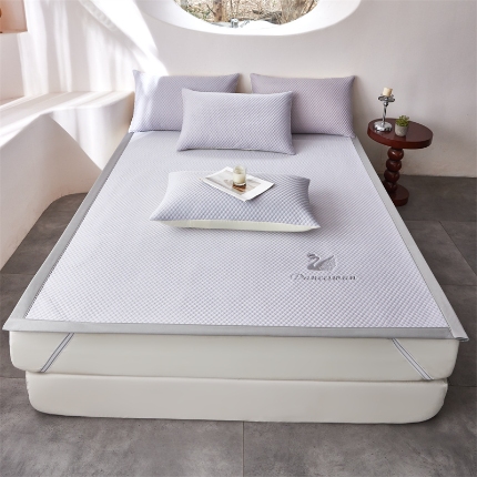 91家纺网 家纺一手货源 找家纺 (总）2025新款3D凉感冰豆豆凉席三件套床席款空调席（保证不起球）