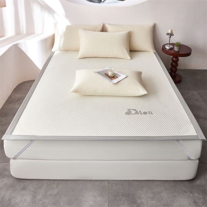 91家纺网 家纺一手货源 找家纺 (总）2025新款3D凉感冰豆豆凉席三件套床席款空调席（保证不起球）